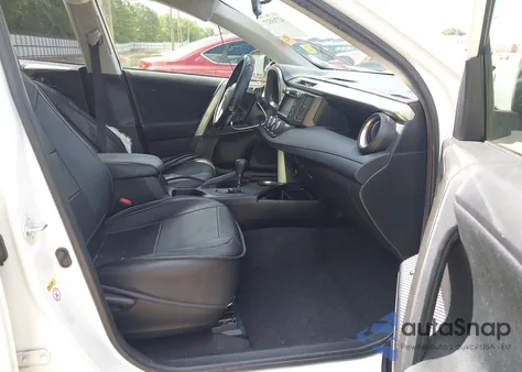 2015 Toyota Rav4 Le z USA, uszkodzony, nr VIN JTMBFREV4FD175093